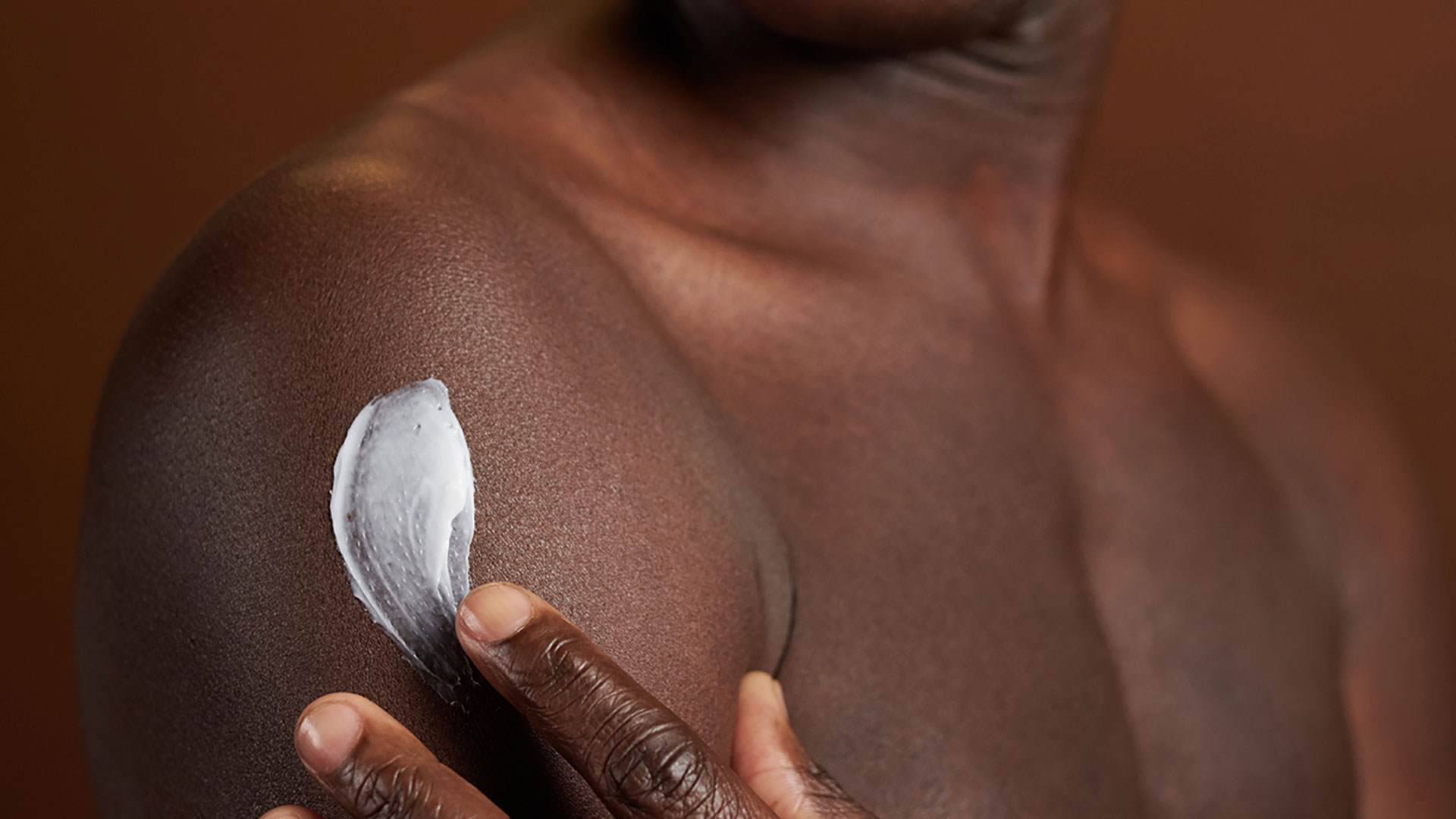 Beauty of Zero Precise cosmetic cream application demonstrating ingredient transparency