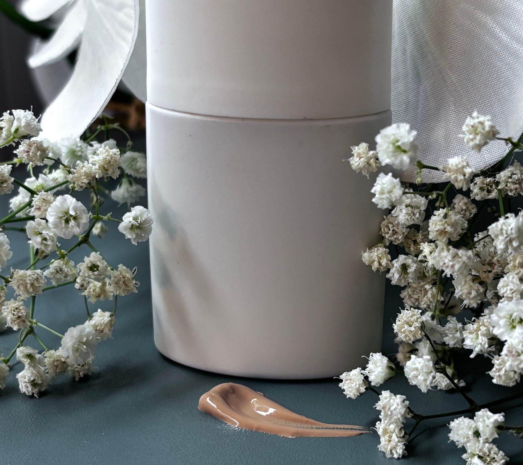 Radiant Silky Skin Tint Serum natrineo cr8