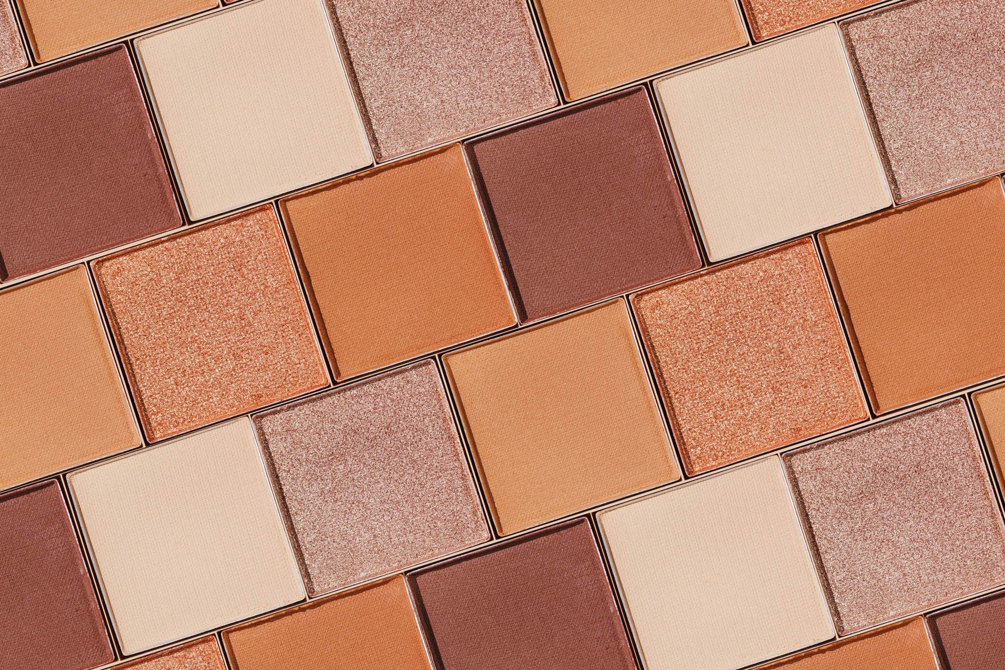 Pattern of cosmetic foundation palettes